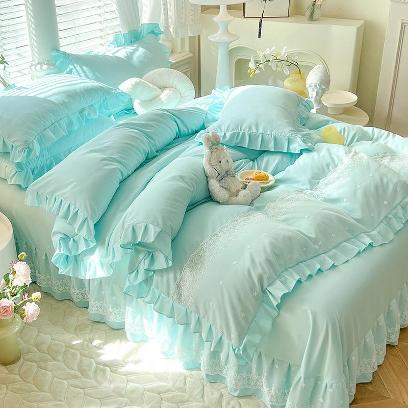 Romantic Lace Decorative Bed Sheet Set 4 Piece With Duvet Cover And PillowCases For Twin And Full Size Bedding