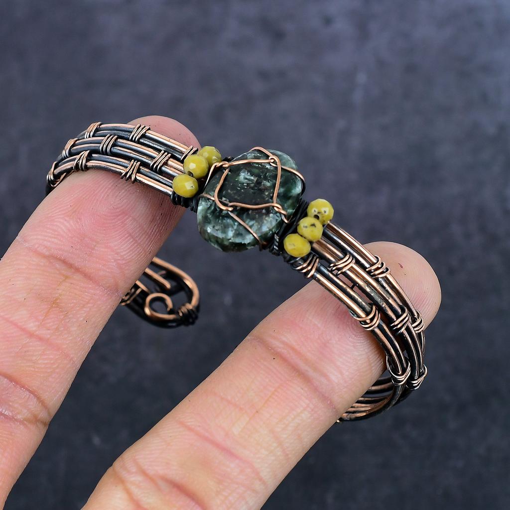 Браслет-манжета из натурального драгоценного камня серафинита, медная проволока, регулируемый D5A59