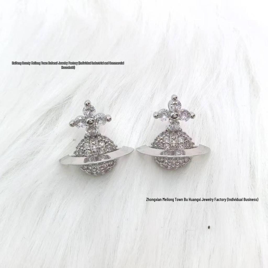 2025 Westwood Искрящиеся Алмазные Серьги-Гвоздики Сатурн: Женский Роскошный Панк Стиль, Трехмерный, Полусторонний Дизайн.