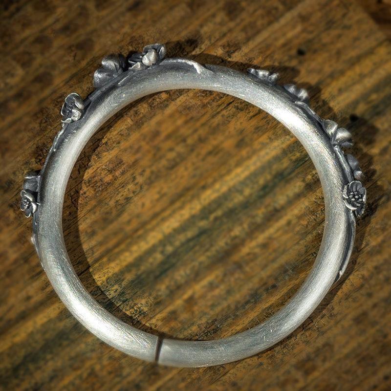 Винтажный трехмерный цветочный браслет с элегантным и универсальным отверстием, женский ювелирный браслет с цветком сливы