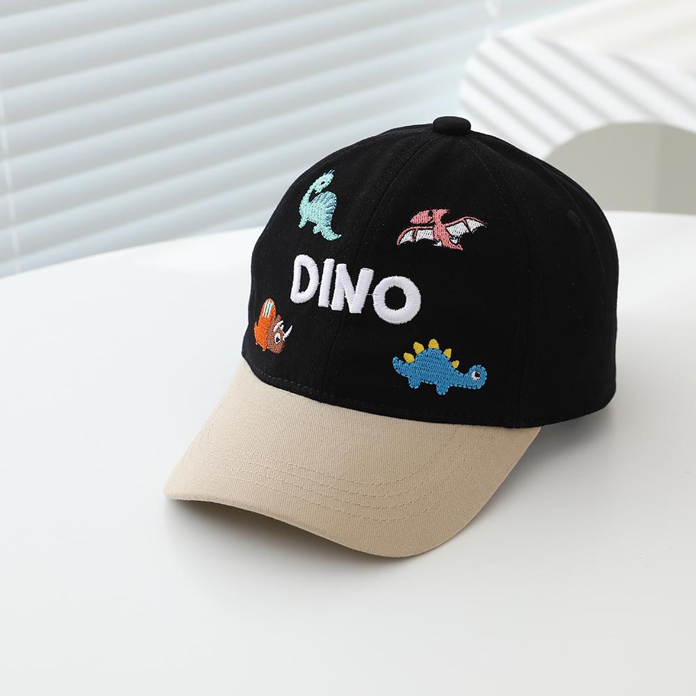 Детская бейсболка с вышивкой в стиле пэчворк с мультяшным узором "DINO" - влагопоглощающая и дышащая шапка-бини