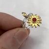 Кольцо с вращающимся подсолнухом, регулируемое по размеру, с цирконием, маленькая пчелка