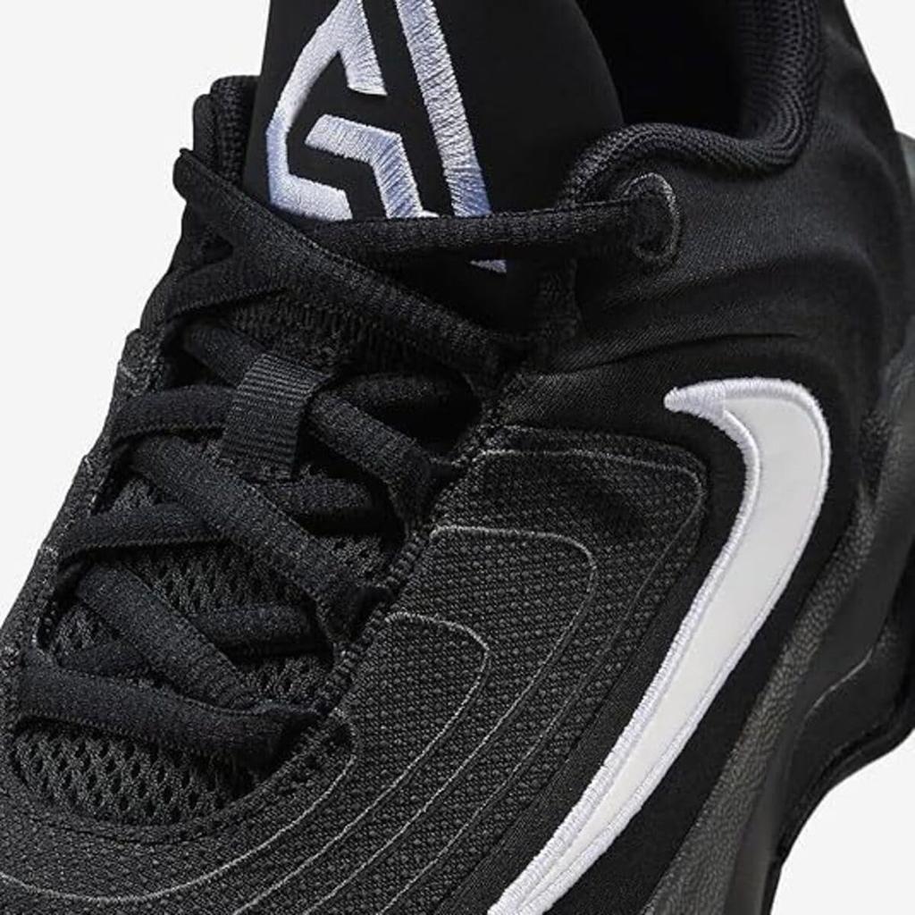 Giannis Immortality 4 J GIANNIS IMMORTALITY 4 Дымчато-серый [Nike] Черный/Белый/Темный FZ6734-001 24,0 см