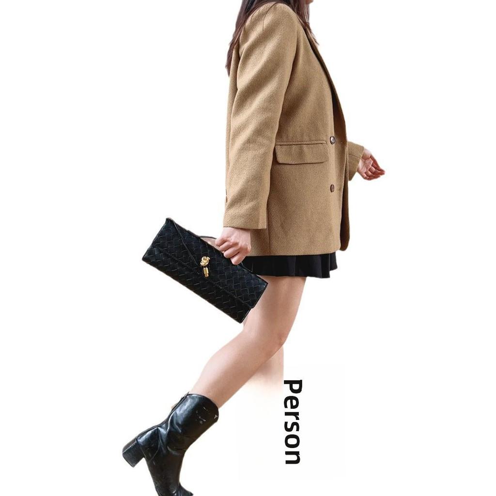 Женская сумка-багет ручной работы в стиле ретро 2024 года