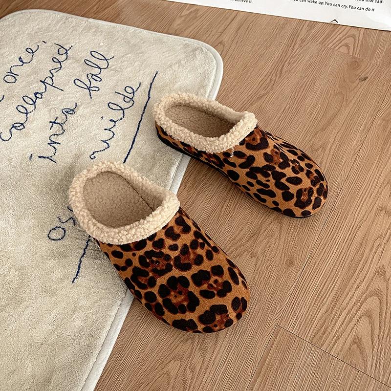 Мода зимние леопардовые женские домашние меховые мюли тапочки повседневные закрытые туфли на плоской подошве шлепанцы женские удобные теплые хлопковые туфли