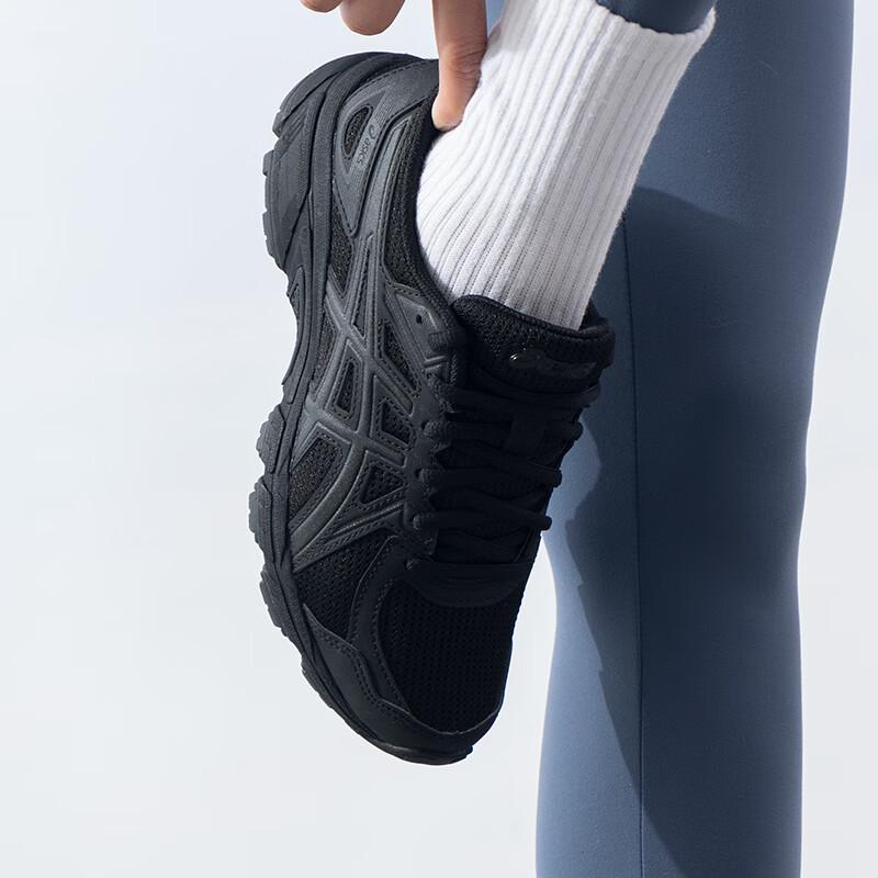 Asics Женская спортивная обувь для активного образа жизни 1022A335-001