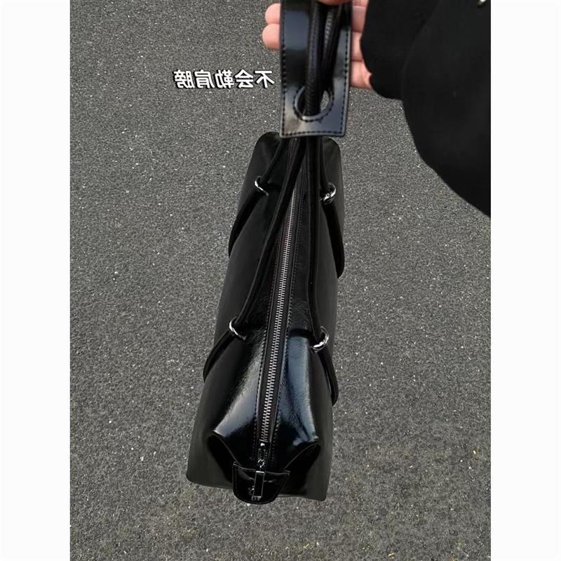 Летняя женская сумка, черная, большой емкости, сумка-подушка Boston, сумка Spice Girl Locomotive, дорожная сумка через плечо с текстурой премиум-класса