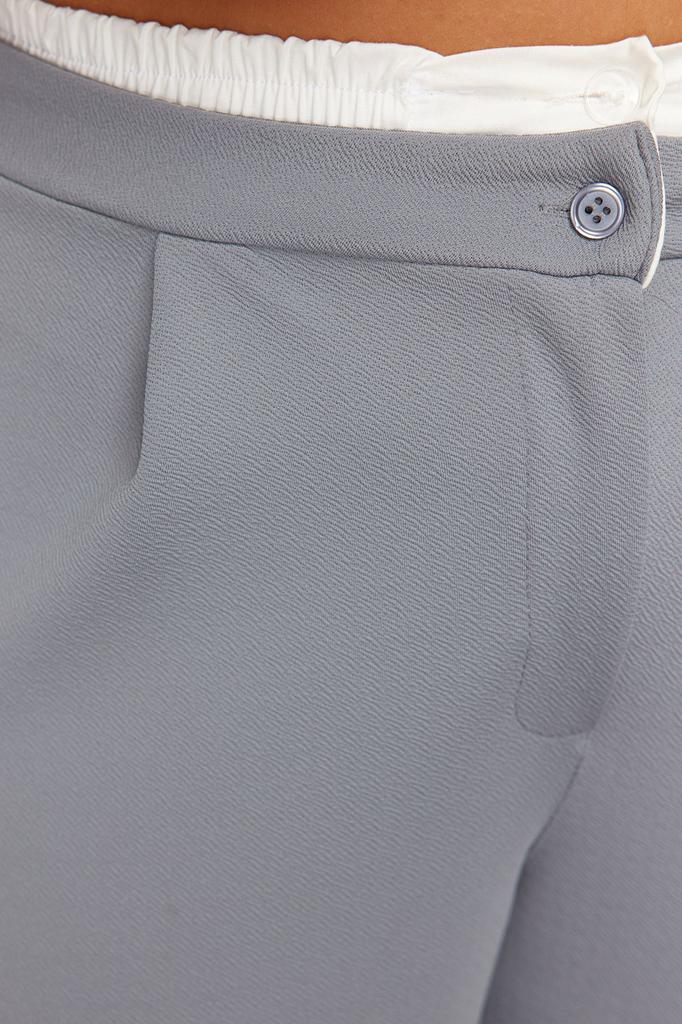 Женские стильные серые трикотажные брюки больших размеров с детальной талией