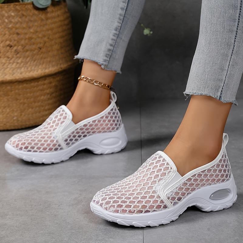 [Дышащие сетчатые кроссовки] Дышащие женские белые сетчатые слипоны с блестящими акцентами | Поддержка средней высоты и резиновая подошва для повседневного спорта