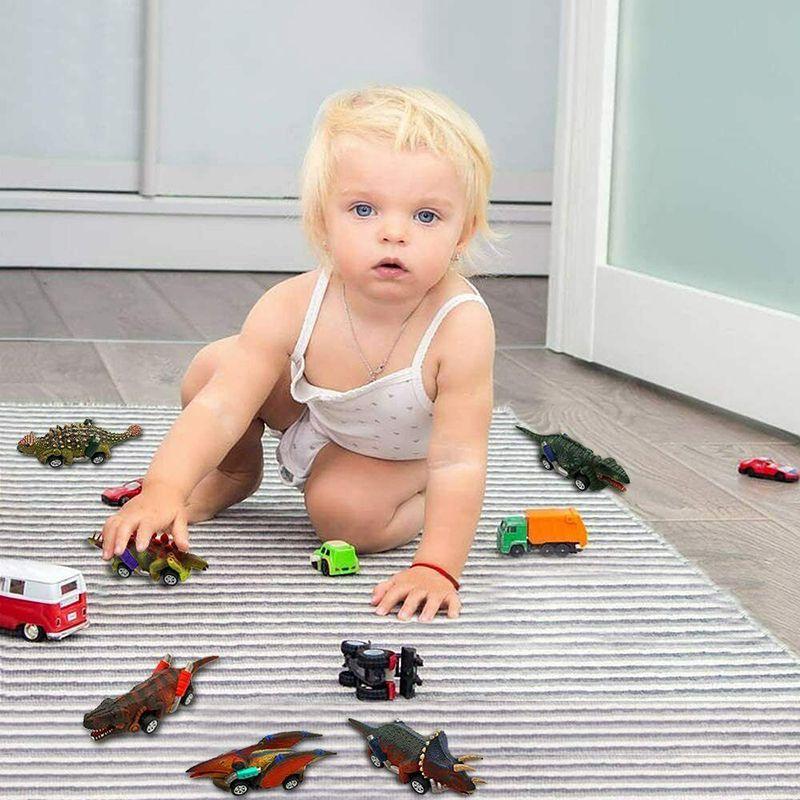 Яркий набор игрушечных машинок-динозавров с инерционным механизмом для детей с эффектом бумеранга