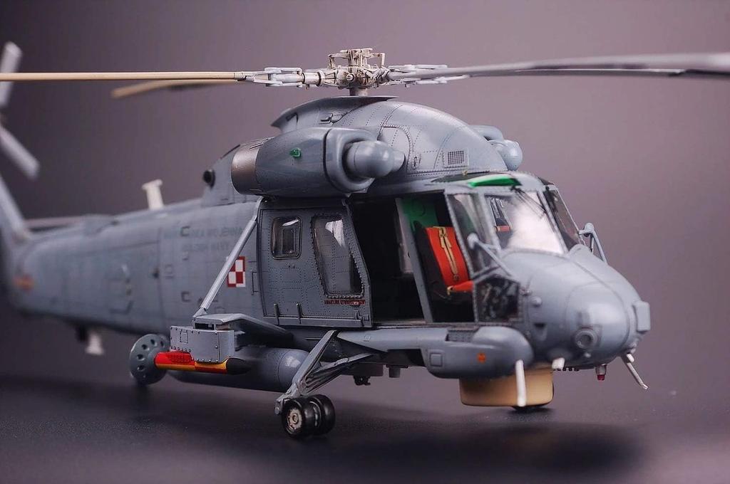 Kitty Hawk Model Super Sea Sprite Plastic Model Kit KH80126 1/48 SH-2G (Helicopter)
