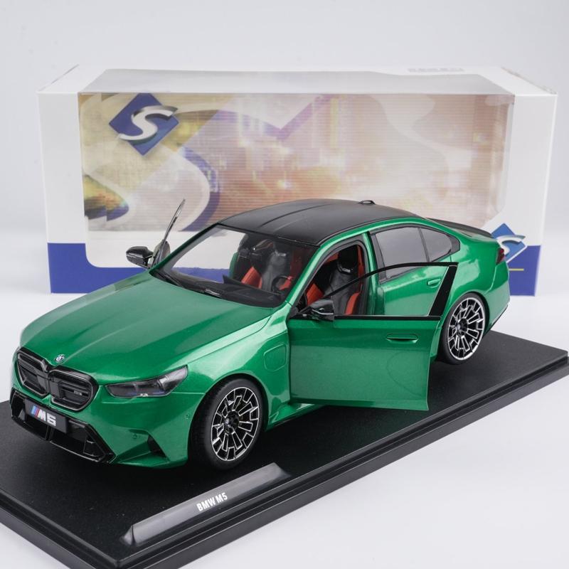 Bmw M5 G90 2025 Four-Door Sedan Simulation Alloy Car Model with Openable Doors and Display Base Solido 1:18 Die-Cast Metal Scale Static Miniature