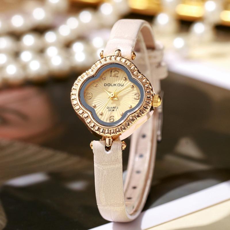 Clover Womens Valentines Day Lucky Quartz Watch 2024 Elegant Simple Design With Temperament Belt