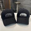 Стильная washed cotton baseball cap с потертостями для женщин, подчеркивающая черты лица, для весны и лета, мягкая, с изогнутым козырьком, для мужчин, уличный стиль
