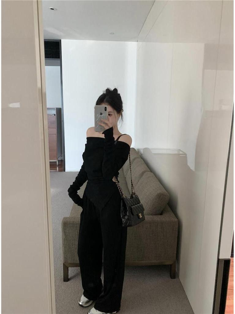 Набор из вязаного топа и брюк Осень/Зима 2025 OOTD: Элегантный двухпредметный ансамбль