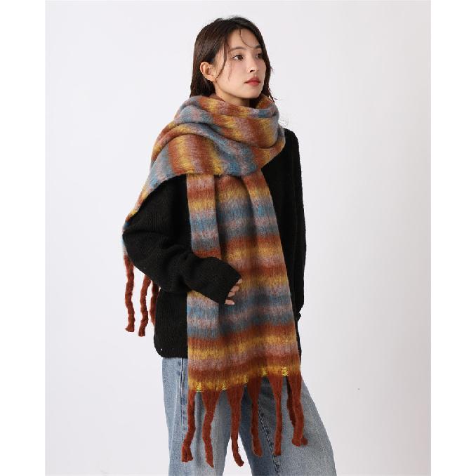 2024 New Scarf Winter Women'S Velvet Extended Warmth Luxury Fashion Versatile Internet Celebrity Girl Plaid