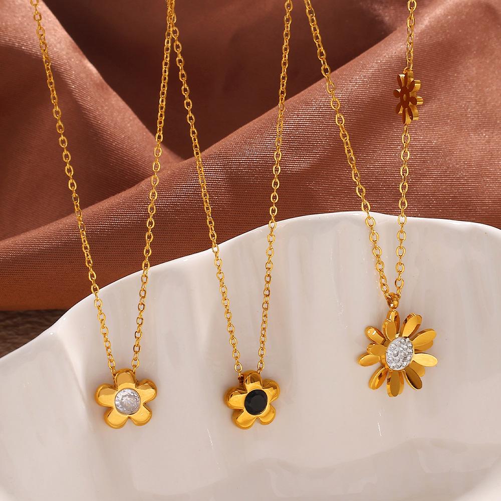 New Arrival Cubic Zirconia Elegant Girl Flower Necklaces 18k Gold Plated Fashion Stainless Steel Flower Necklace Set