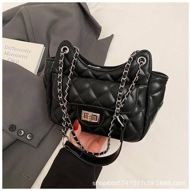 Small bag women's design sense niche 2025 new trendy fashion shoulder messenger bag summer versatile diamond chain bag