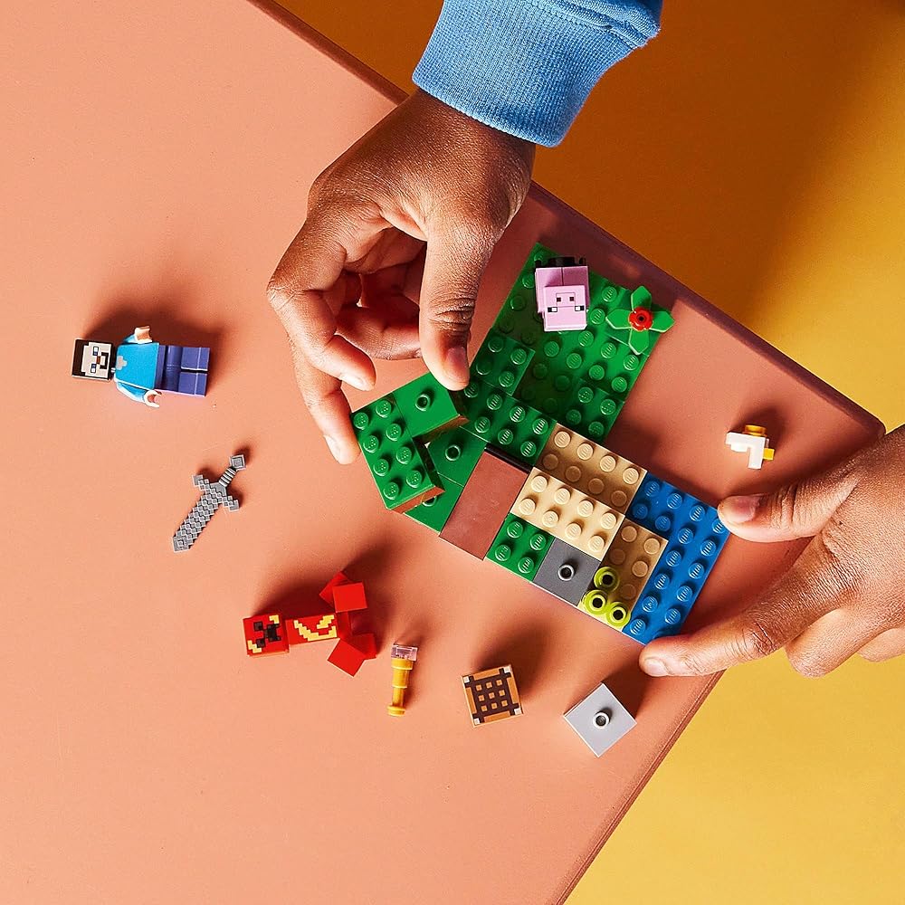 Конструктор LEGO Minecraft Встреча с Крипером Набор 21177 Строительные блоки Игрушка для детей от 7 лет