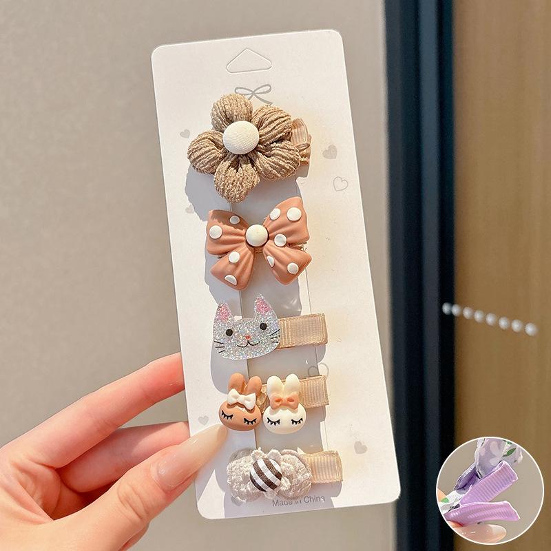 Retro Cute Baby Hair Clips – Gentle Fabric Flower Headwear for Girls