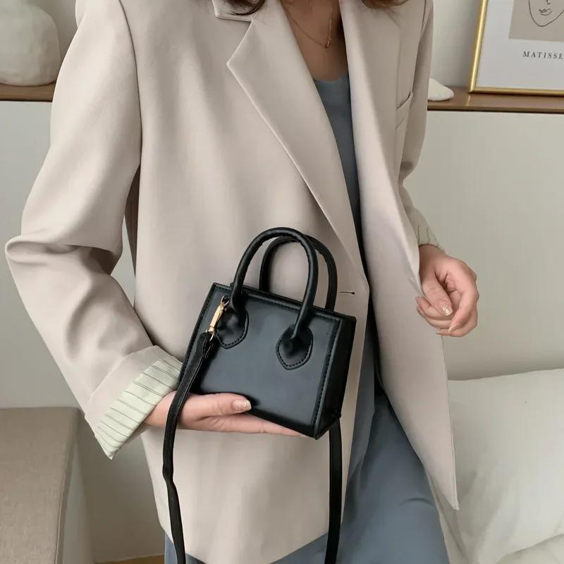 Small Square Bag Popular Retro Mini Handbag Literary Crowds Shoulder Messenger Female Bag All-Match Top Handle Purse Women