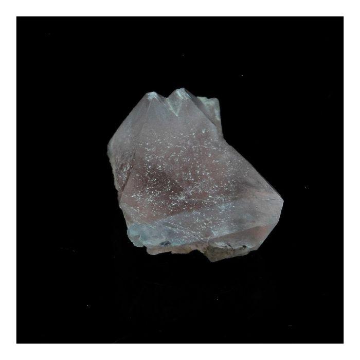 Pierres et Minéraux. Fluorite rose. 4.47 ct. Massif du Mont-Blanc, France..