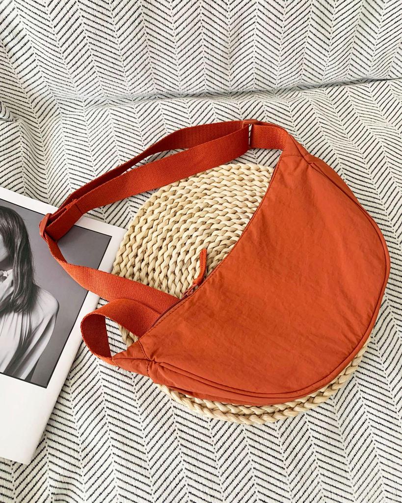 U-Style 2025 Женская модная нейлоновая сумка-пельмень кроссбоди - Легкая, универсальная, маленькая наплечная сумка