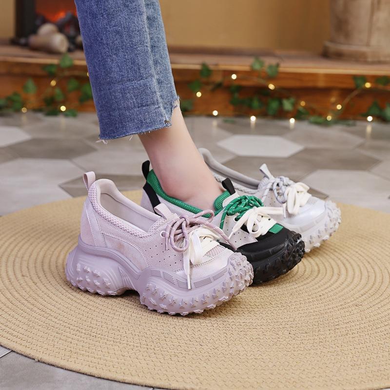 Маленькие кроссовки на толстой подошве в стиле 'dad shoes' женские новые весенние с подошвой-дурианом увеличивающие рост повседневные спортивные обувь визуально уменьшает и укорачивает стопы