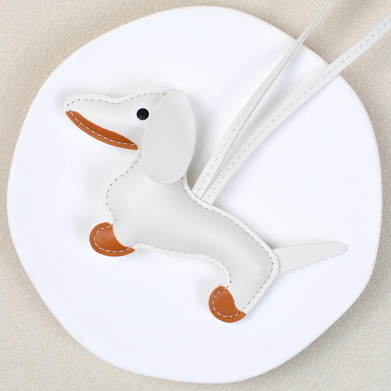 Мультяшный кожаный брелок с таксой: Шарм для сумки для питомца и украшение для чехла телефона