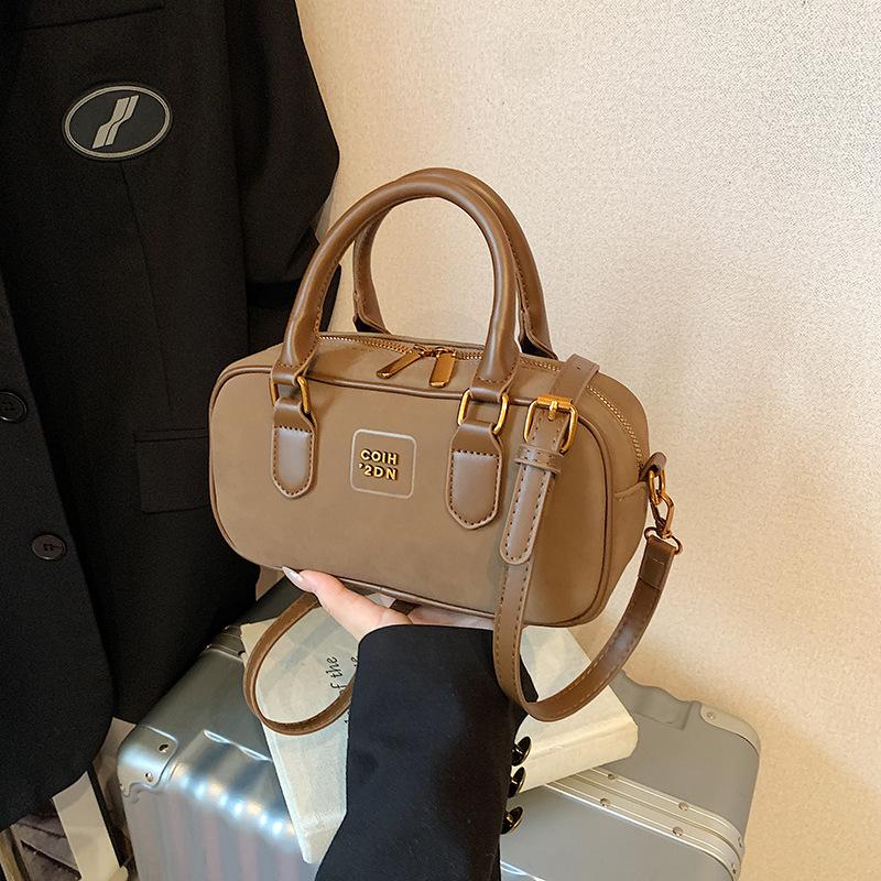 Матовая ретро-сумка женская осень-зима новая универсальная на плечо, мессенджер, высококлассная портативная сумка-подушка