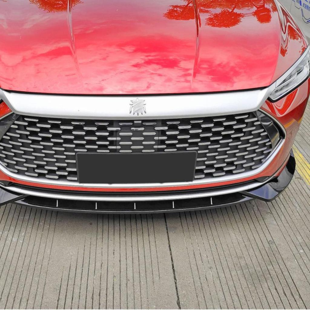 Комплект переднего бампера 2021 BYD Qin PLUS-DM i: Модифицированный передний сплиттер, боковые юбки, задний спойлер, угловые накладки