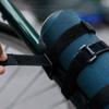 Удобное и надежное крепление для динамиков JBL Flip6/Sound Joy для велосипедов и лодок. Легко устанавливается и снимается.