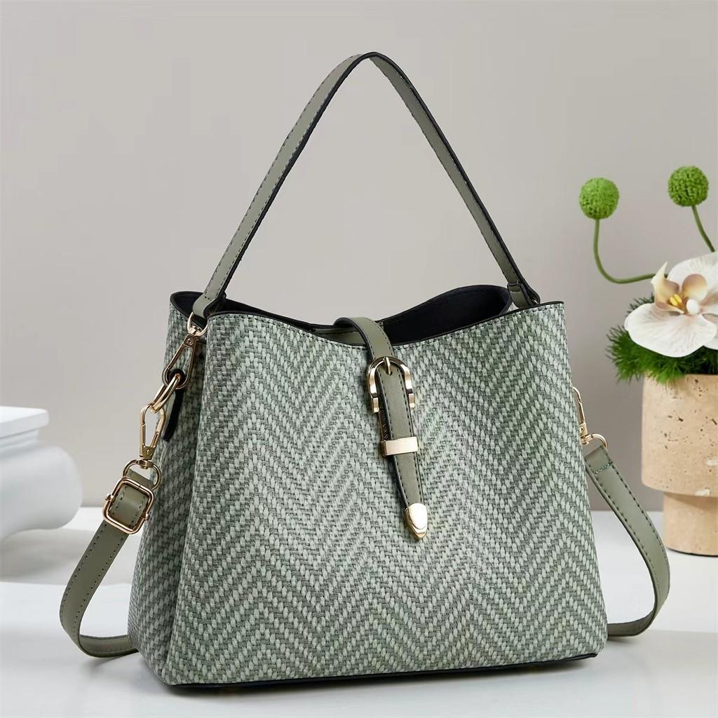 Fashion Womens Shoulder Bag With Stitching Details And Polyester Lining For Casual Outings