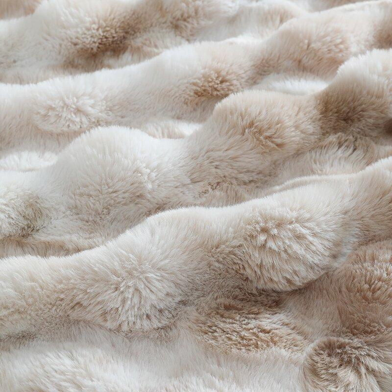 Толстый и Теплый Современный Плед Осень и Зима Пузырьковый Бархат Плед из Кроличьего Меха Плюшевое Покрывало для Дивана Наволочка Мягкая и Удобная Простыня