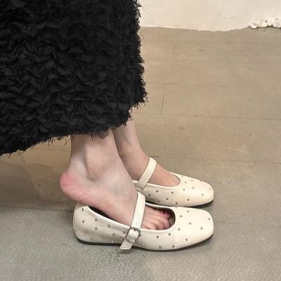 Женские туфли на скрытой платформе, мягкая подошва, не утомляют ноги, ремешок с пряжкой, универсальный квадратный носок с заклепками, плоские туфли Мэри Джейн