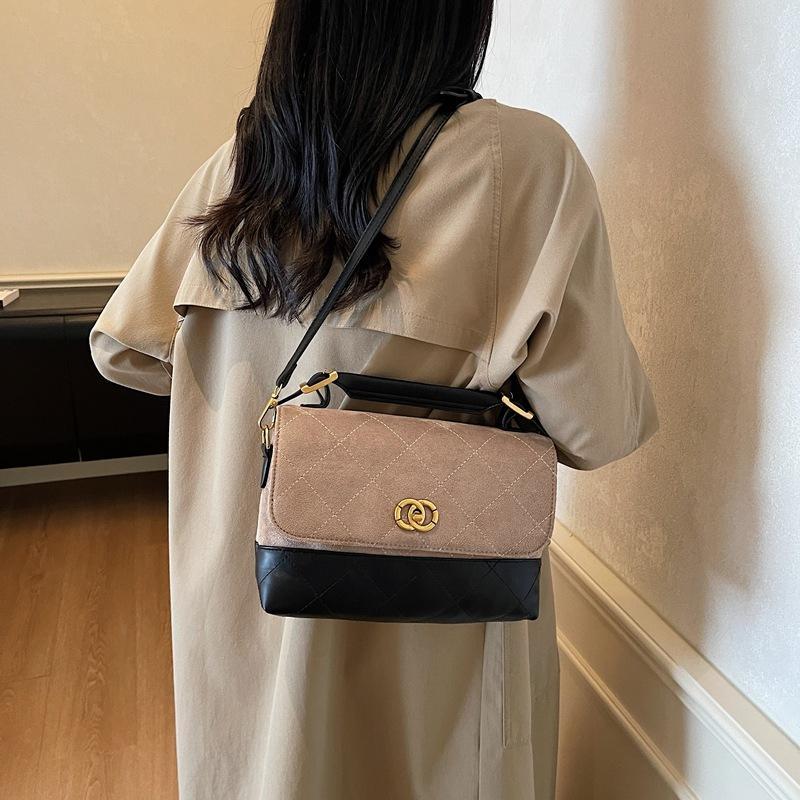 Осень и зима 2025 новая универсальная маленькая сумка женская сумка-мессенджер корейская версия популярная в инстаграме ромбовидная портативная маленькая квадратная сумка этого года