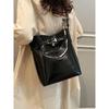 High-Grade Glossy Patent Leather Texture Shoulder Bag Women New Fashion Simple Large Capacity Bucket Bag Pop Crossbody Bag