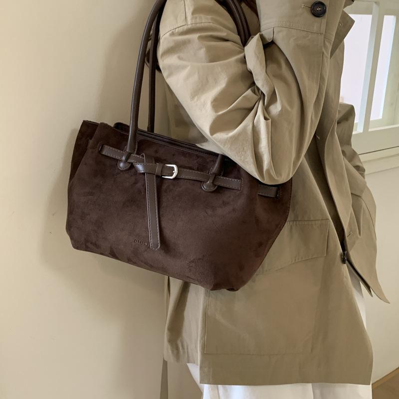 Ретро сумка женская большой вместимости 2025 новая осенне-зимняя универсальная замшевая сумка через плечо для колледжа, сумка-тоут для занятий