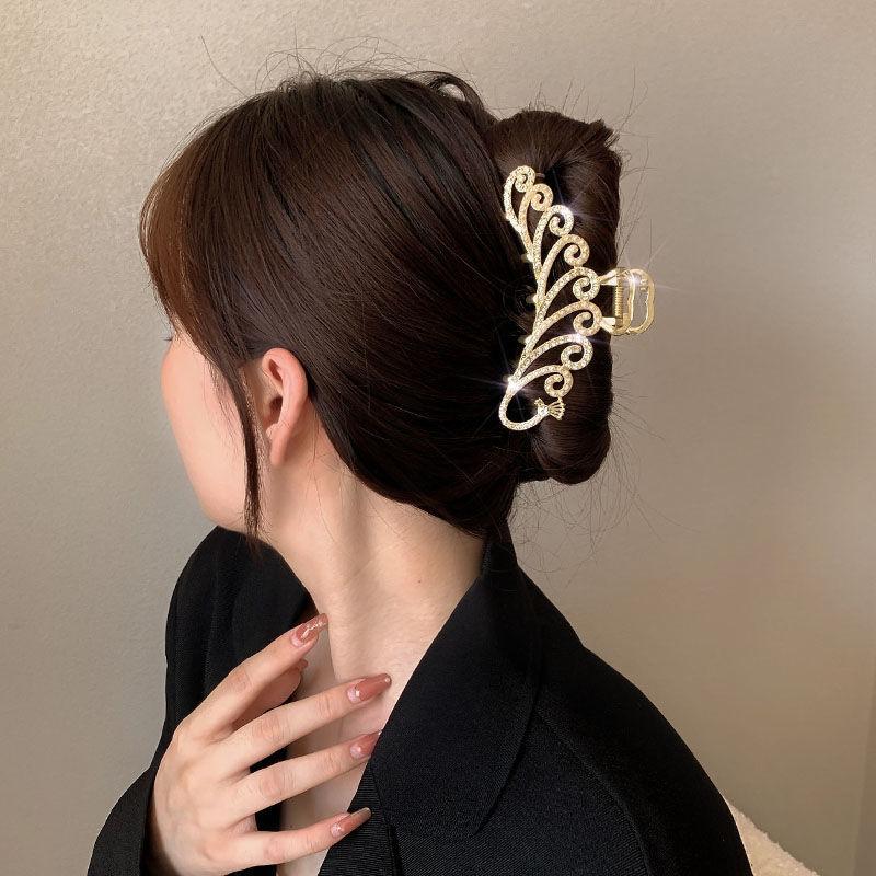 Elegant Metal Rhinestone Hair Claw Gold Color Hollow Geometry Hair Clips for Women Vintage Hairpin Hair Crab Hair Accessories