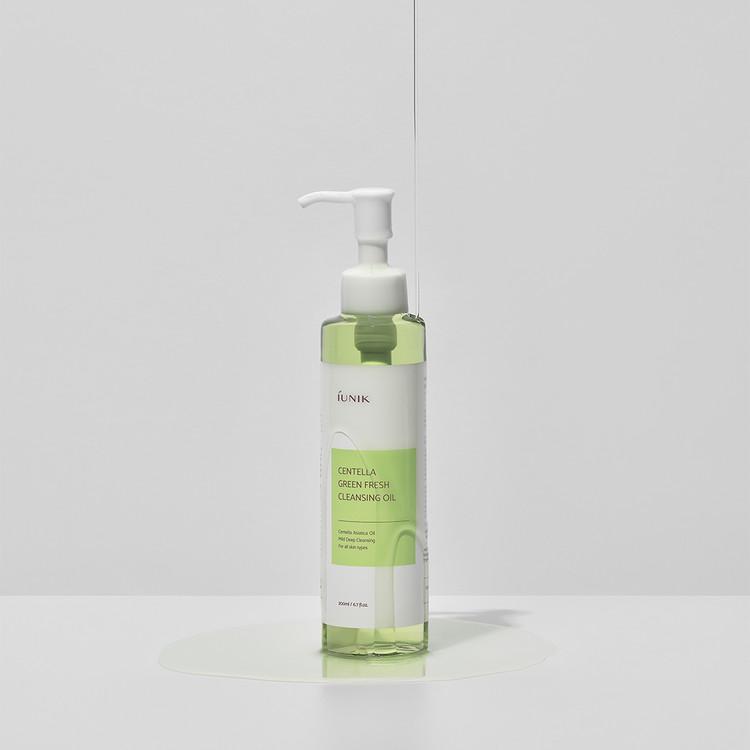 [iUNIK] Centella Green Fresh Cleansing Oil 200ml