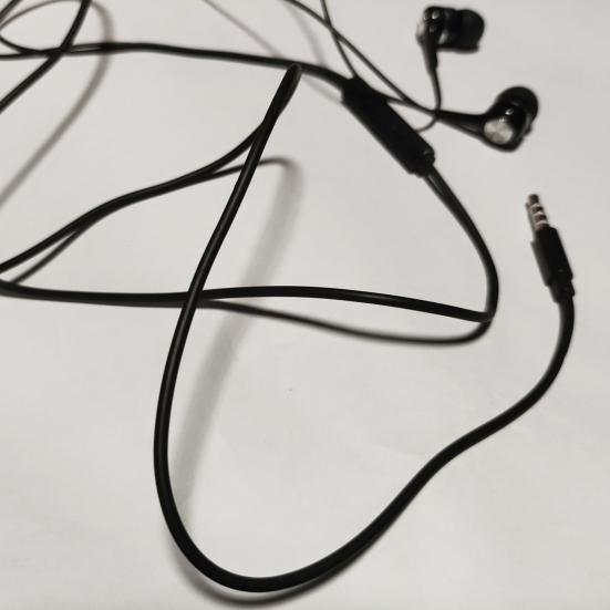 Проводной микрофон, наушники-вкладыши с тяжелыми басами, универсальные затычки для ушей для игр на мобильном телефоне