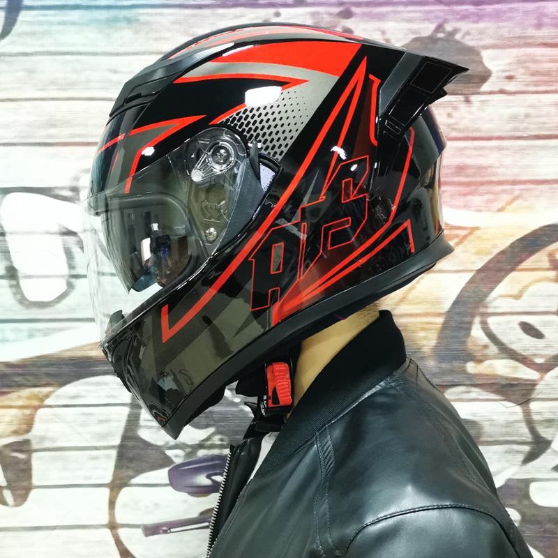 Aishi Men And Women's Electric Motorcycle Helmet Full Helmet Overlay Style Personalized Cool Rider Motorcycle With Bluetooth Horn