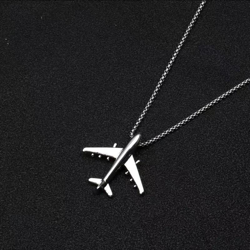 2024 New Niche Design Men's and Women's Aircraft Necklaces Simple Personality Hip-Hop Cute Aircraft Pendants PartyGiftsWholesale