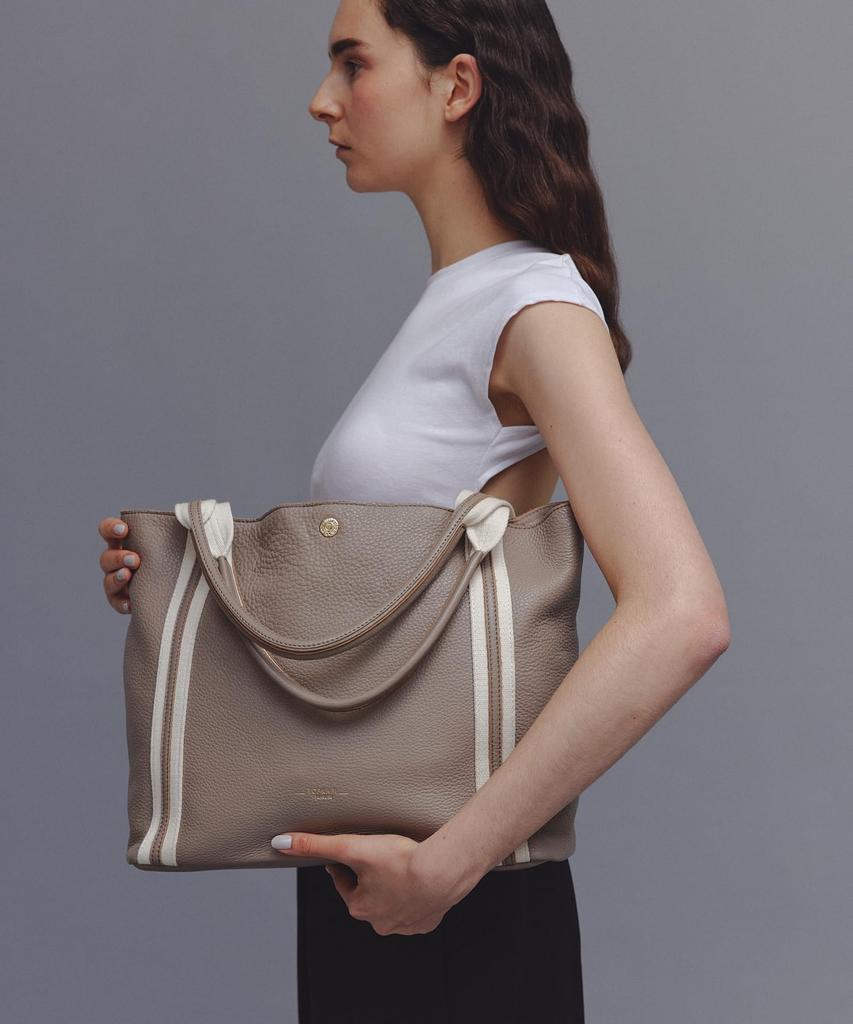 Сумка-тоут Treasure Soft Shrink Tape Combination A4 Сумка-тоут Greige [Topkapi] Женская