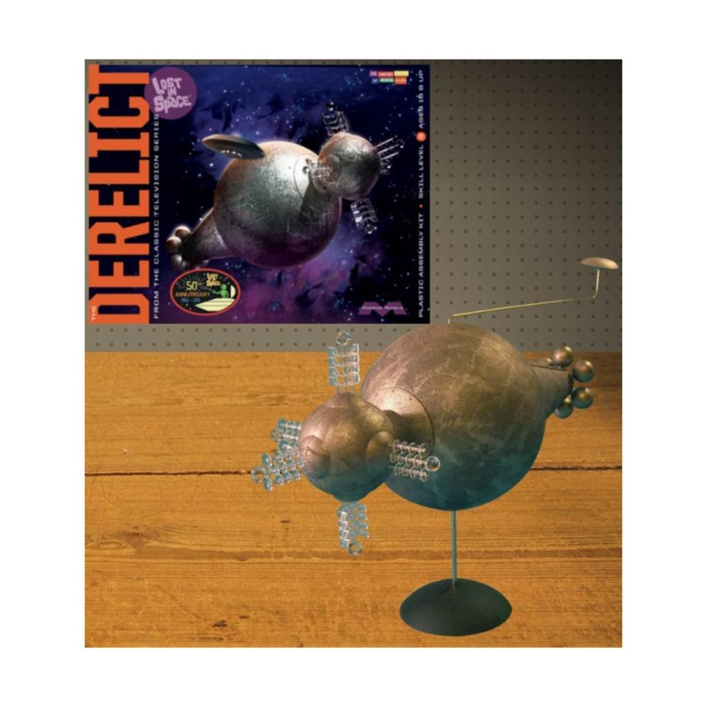PLATZ Moebius Space Family Robinson Direlict Jupiter 2 Пластиковая модель набора MOE965 1/350 &