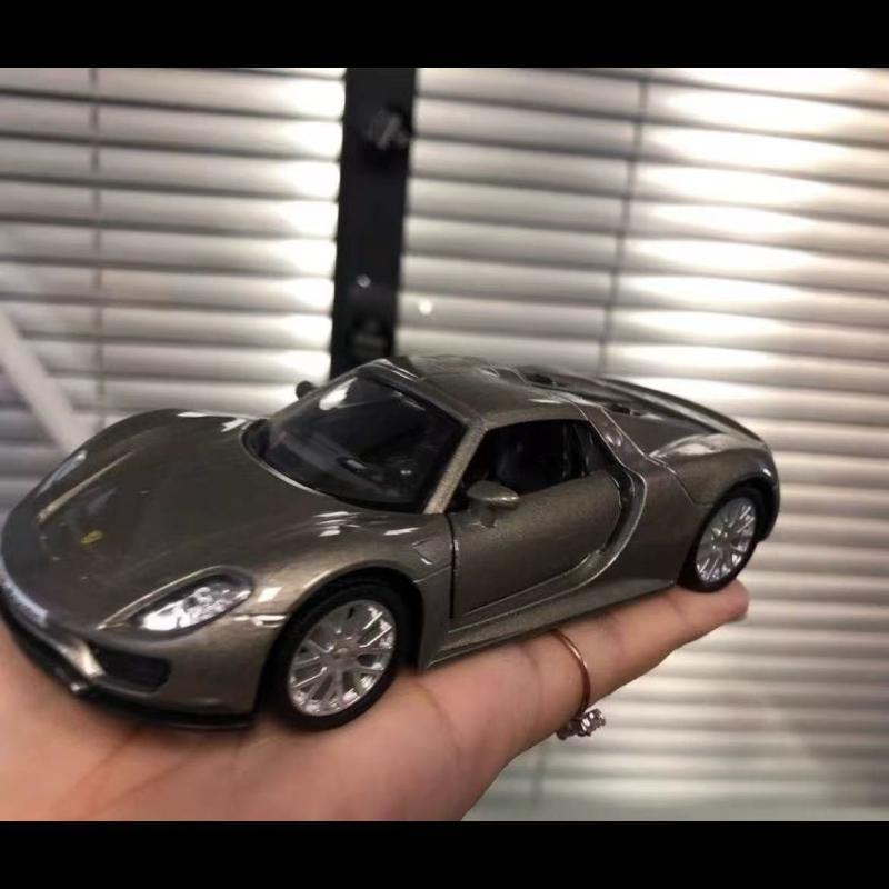 1:36 Porsche 918 Sports Car Alloy Model Diecast Toy Vehicles Metal Toy Car Model High Simulation Collection Kids Toy Gift A37