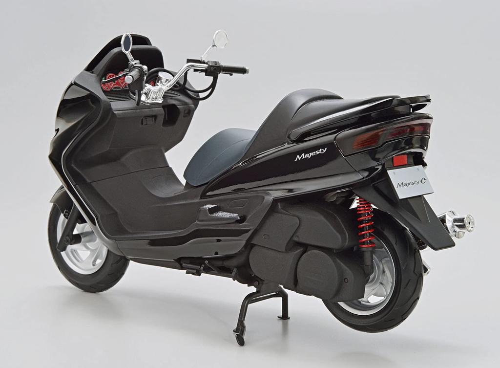 Aoshima Bunka Kyozaisha The Bike Series Yamaha SG03J Majesty C 2006 Пластиковая модель с кастомными деталями 1/12 № 27
