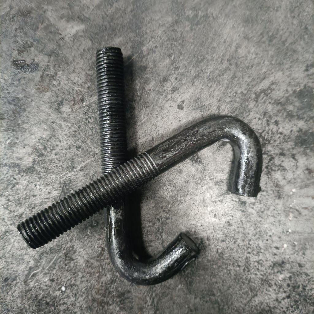 Крюковой болт M12-M18 с плоской шайбой и резиновым амортизатором для сит вибрационных грохотов