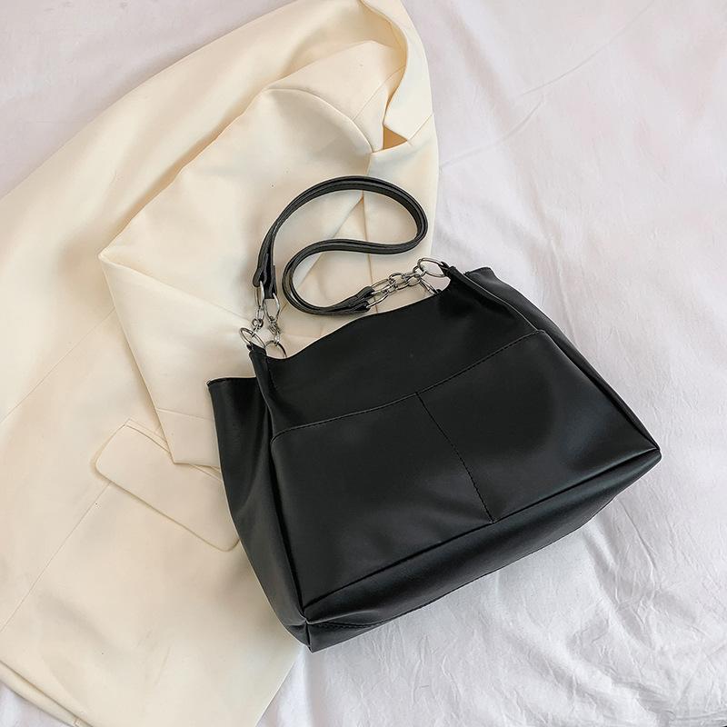 Сумка большой вместимости женская 2025 весна новая простая повседневная на плечо повседневная модная классная сумка-тоут для поездок на работу