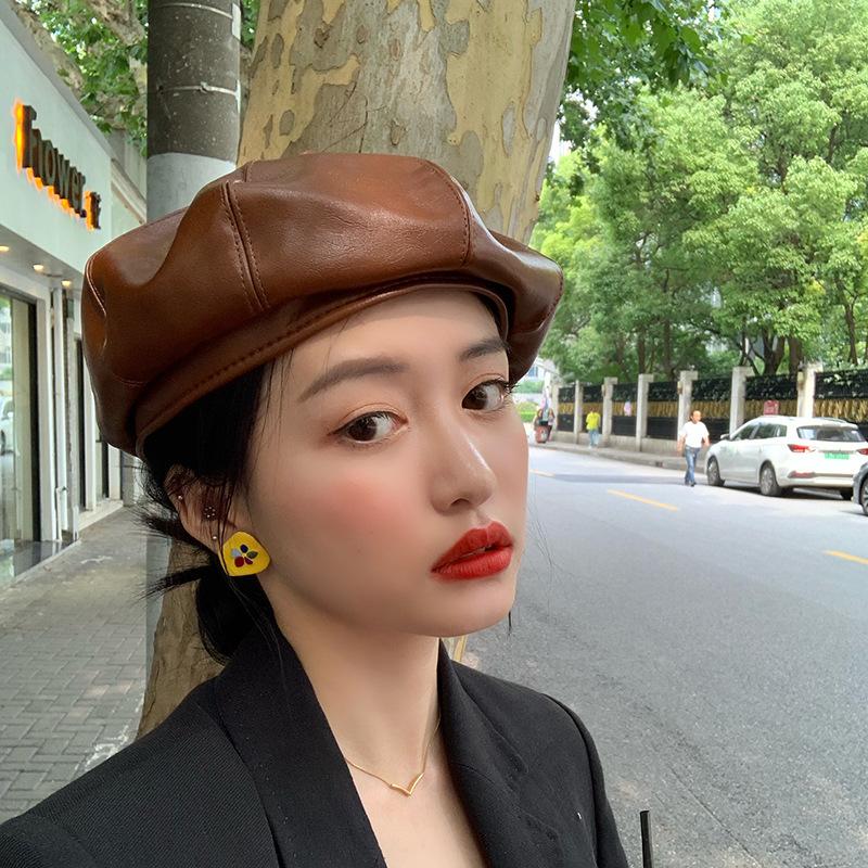 Шляпа Женская Мода Ретро Стиль Гонконга Берет Осень и Зима Корейская Версия Искусственная Кожа Шляпа Британского Художника Универсальная Литературная